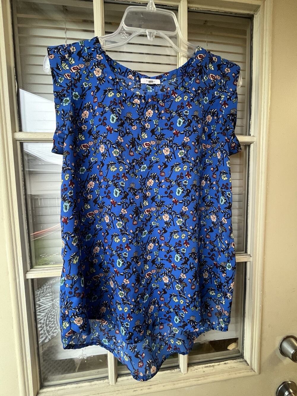 Pleione Blue Floral Top Size Small